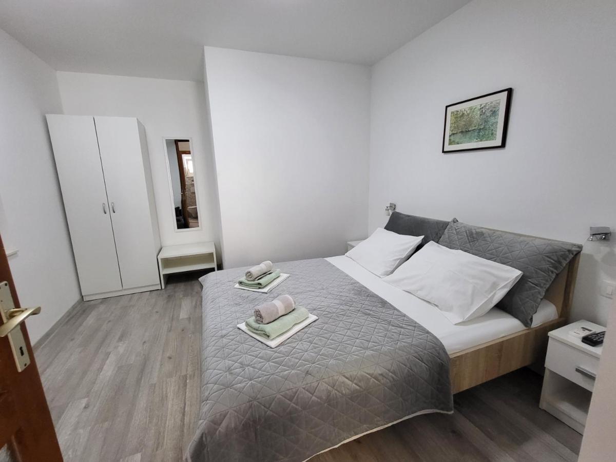 Apartament E&A Baška Voda Zewnętrze zdjęcie