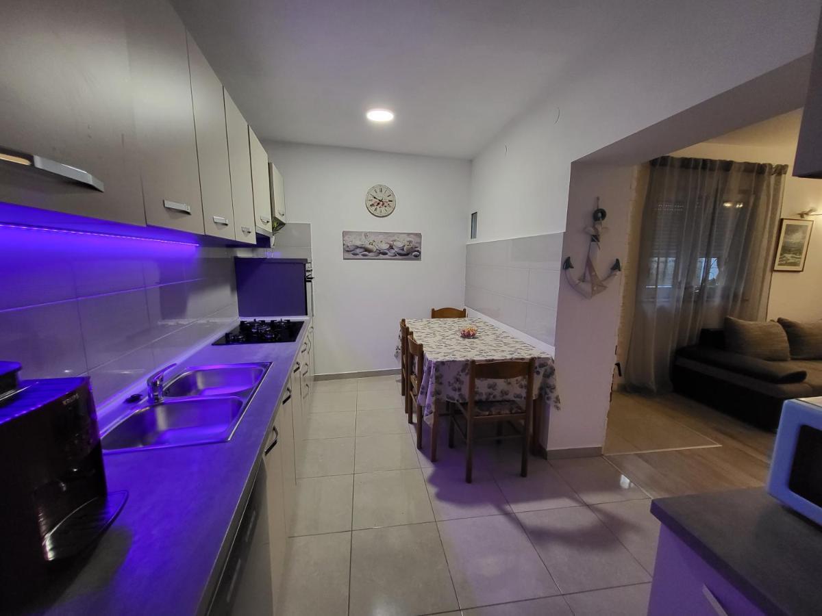 Apartament E&A Baška Voda Zewnętrze zdjęcie