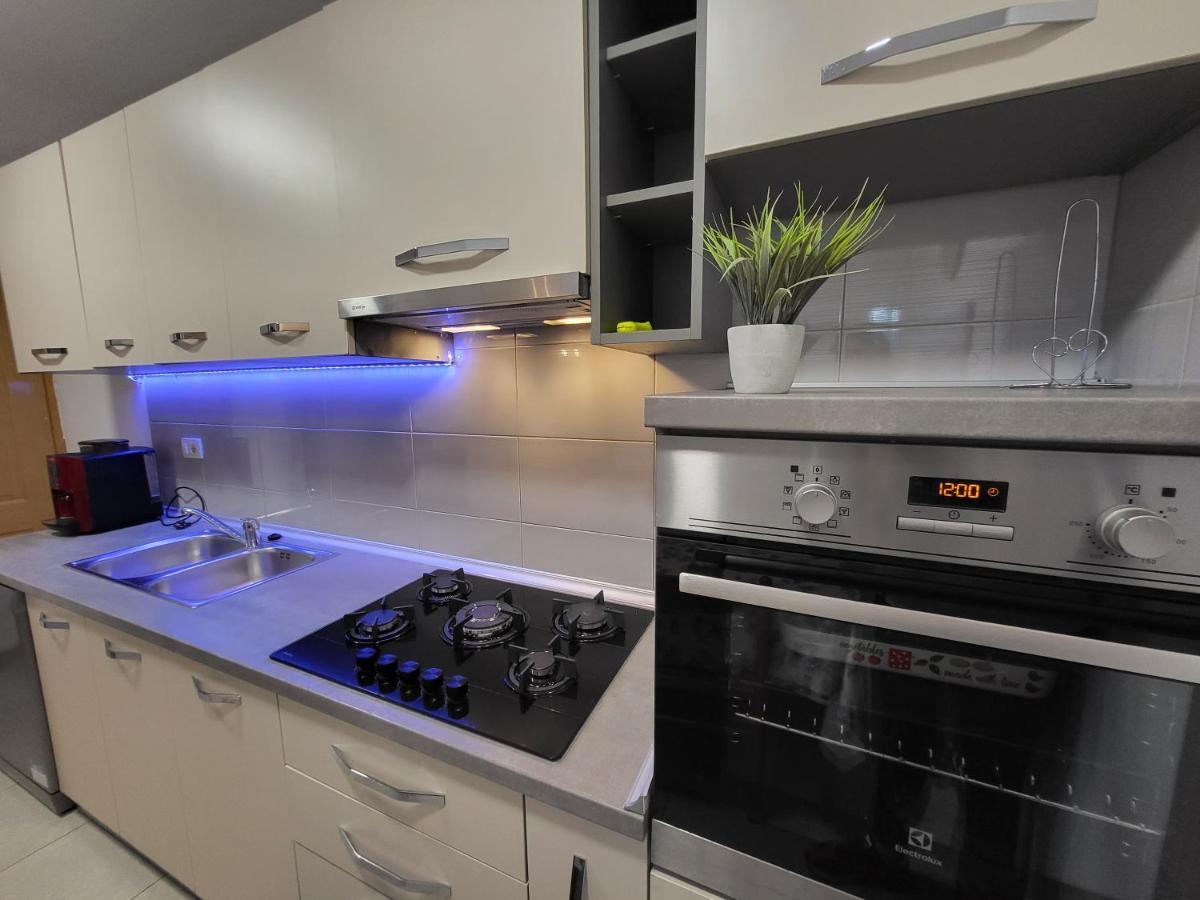 Apartament E&A Baška Voda Zewnętrze zdjęcie