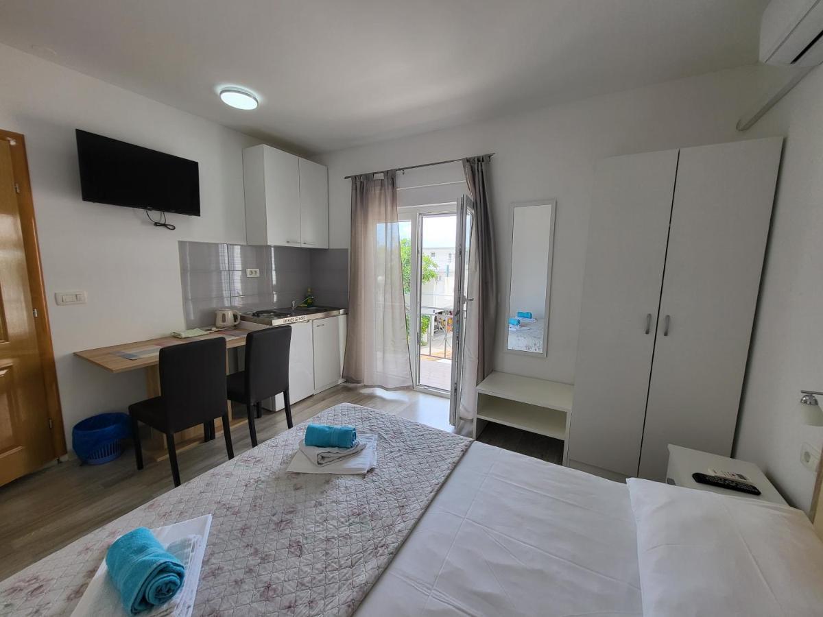 Apartament E&A Baška Voda Zewnętrze zdjęcie